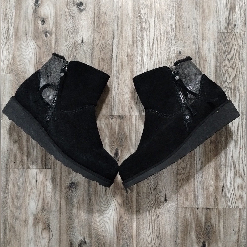 Bearpaw Megan II Black Side Zip Bootie Women's Size 11
